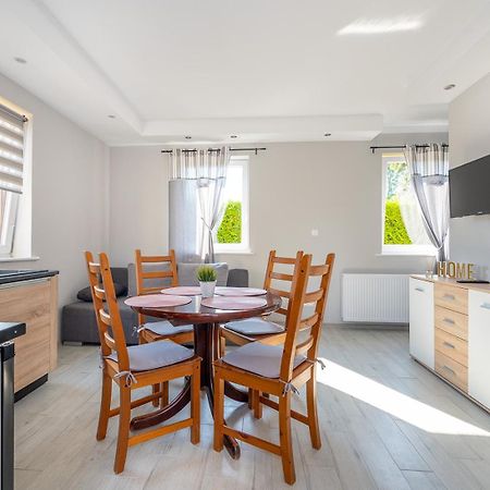 Przyjazna Osada - Domki I Apartamenty Darlowo Luaran gambar