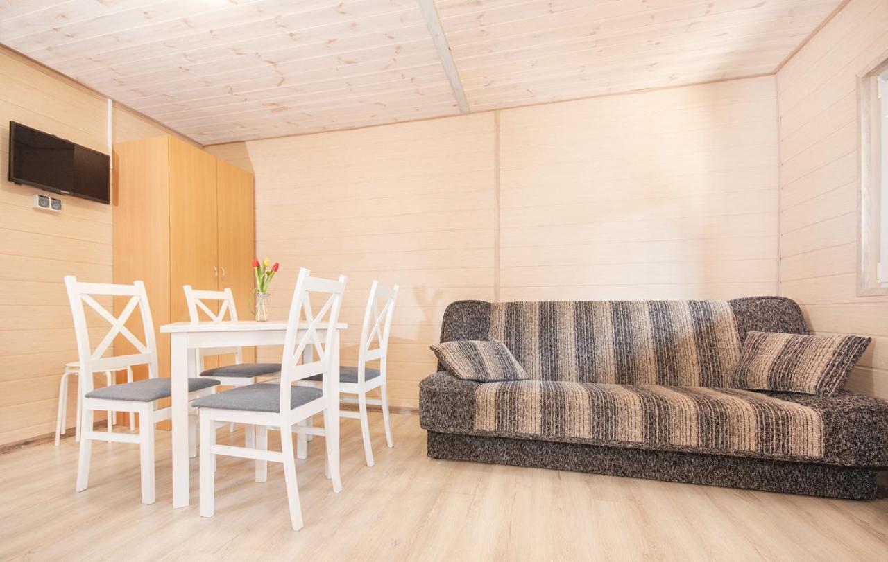 Przyjazna Osada - Domki I Apartamenty Darlowo Luaran gambar